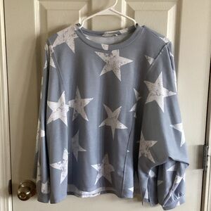 Altar'd State Grey & White Star Print Top
